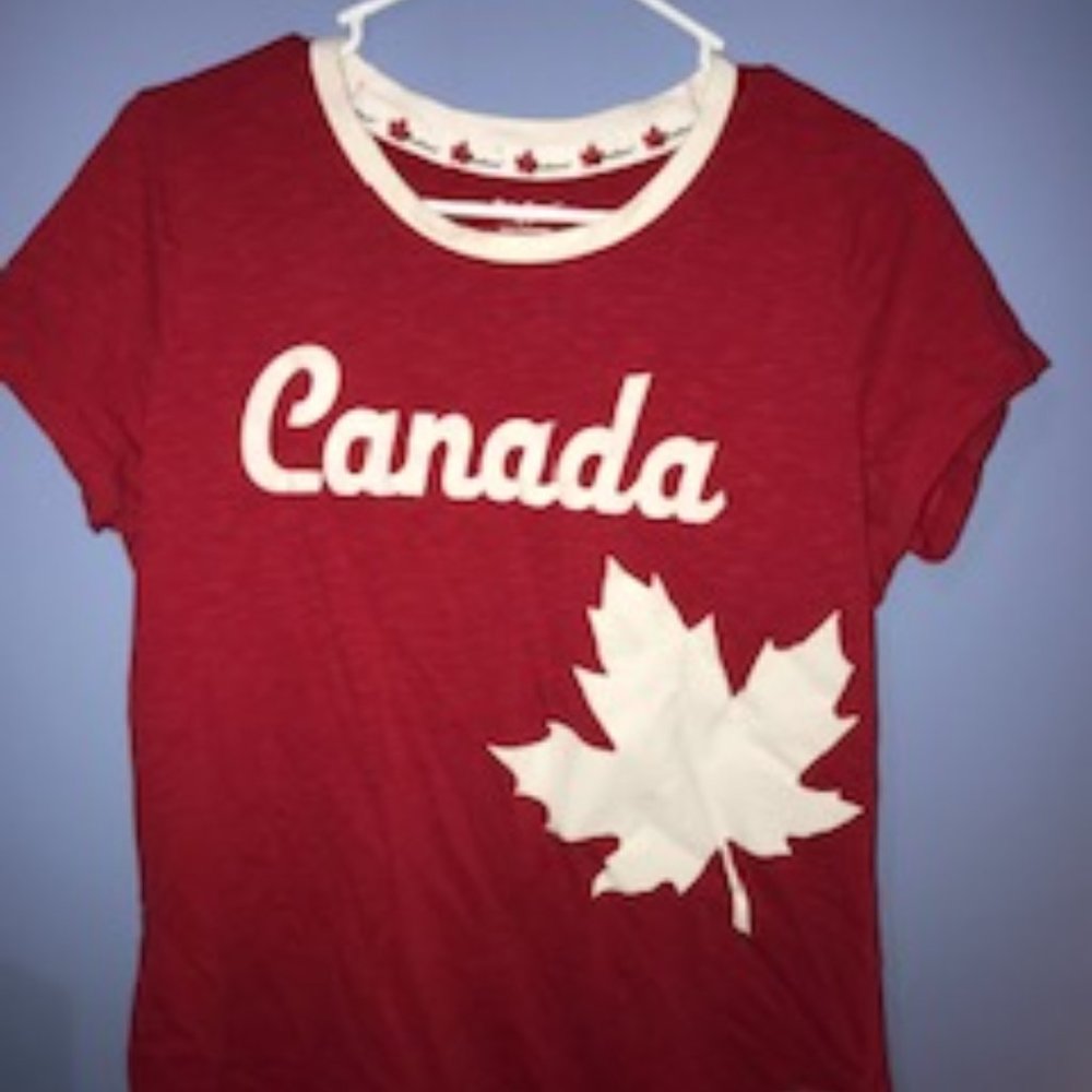 Red Canada shirt